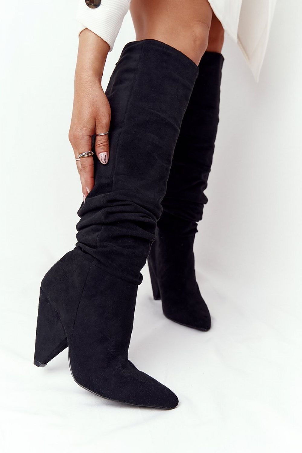 High Boots With Crease Upper Step in style